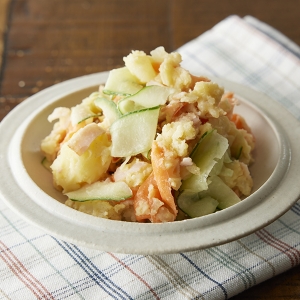 ぴらぴらにんじんポテトサラダ