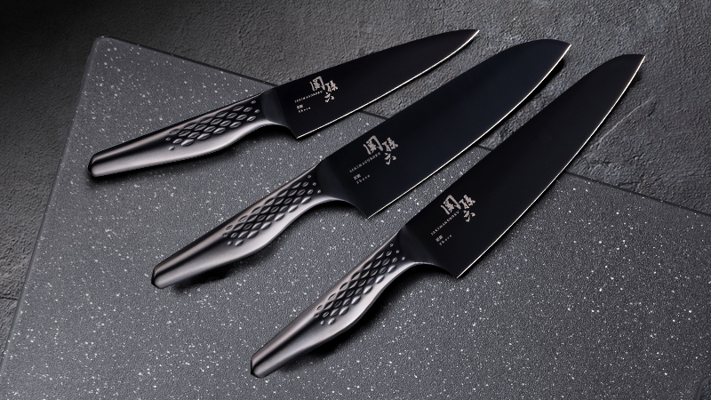 ① 関孫六 匠創 漆黒（しっこく）