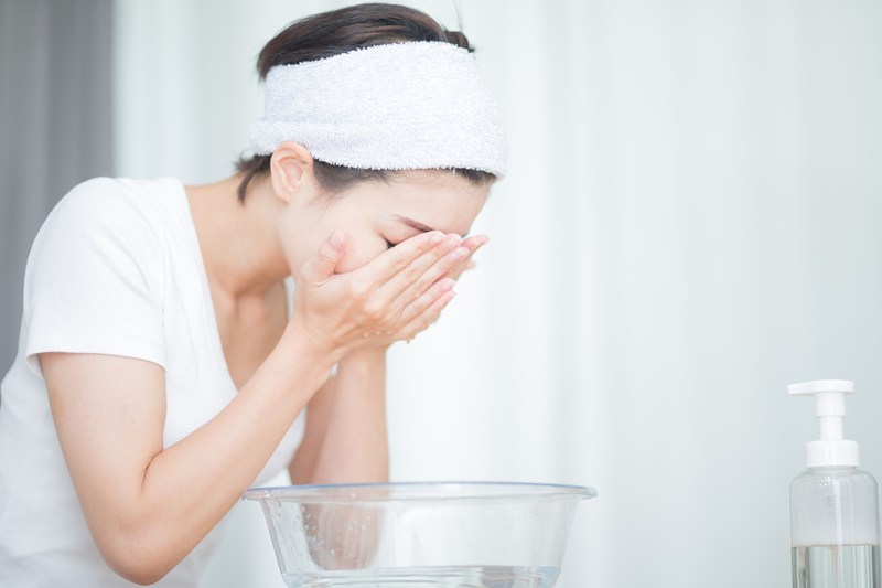 正しい洗顔のやり方