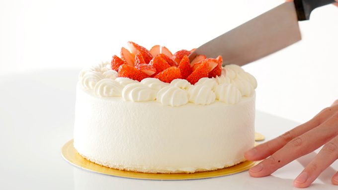 ケーキをうまく切る裏ワザ5選！きれいに等分するコツまで