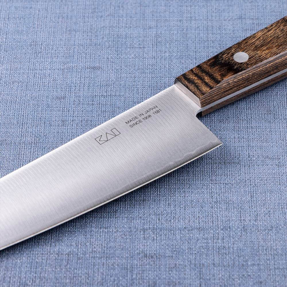 ヒゲページ　牛刀&出刃　セット 特別価格】ステンレス複合材 牛刀 180mm | 貝印公式オンラインストア
