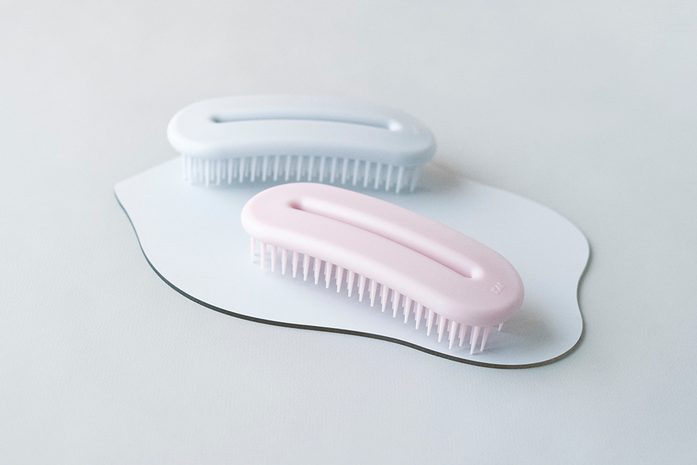 世界初※1濡れ髪のブラッシングに特化したヘアブラシ「オーバルリング